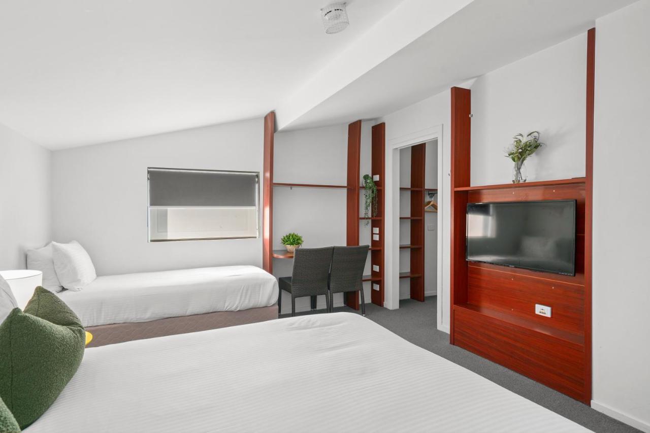 Hotel Grand And 4*